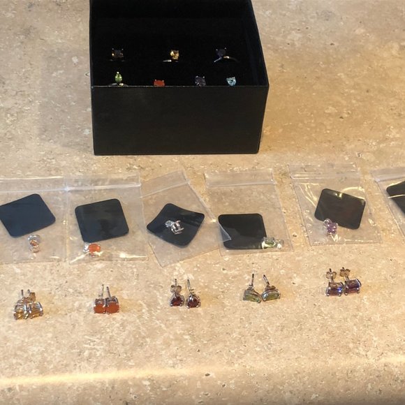 Jewelry - Picture 2 of 8